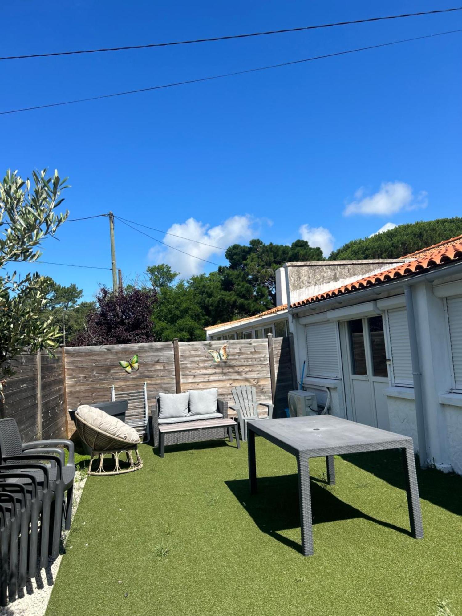 Lodge Des Pins Au Coeur De La Foret D'Olonne Bagian luar foto